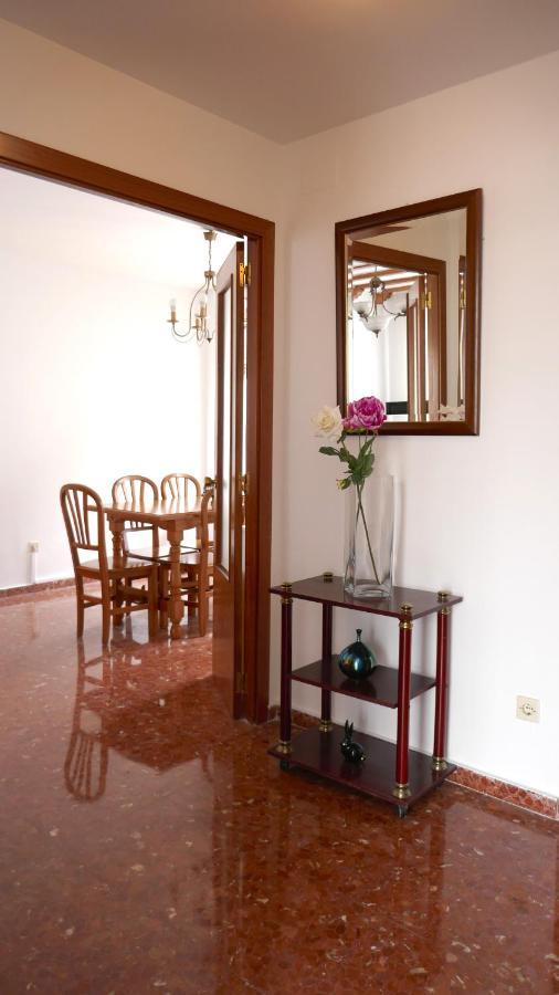 Casa Soleada En Calle Tranquila Севилья Экстерьер фото