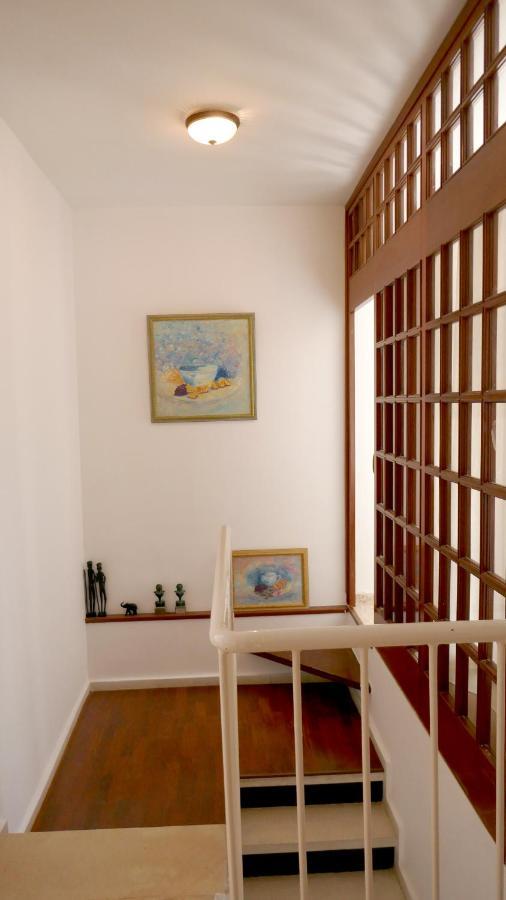 Casa Soleada En Calle Tranquila Севилья Экстерьер фото