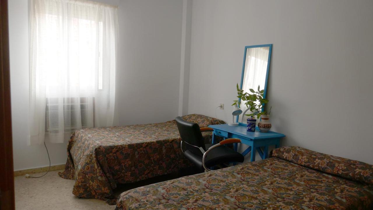 Casa Soleada En Calle Tranquila Севилья Экстерьер фото